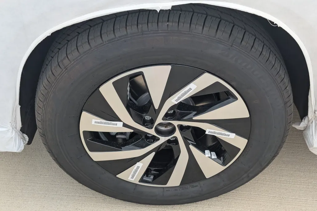 2025 Volkswagen Tiguan S photo 1