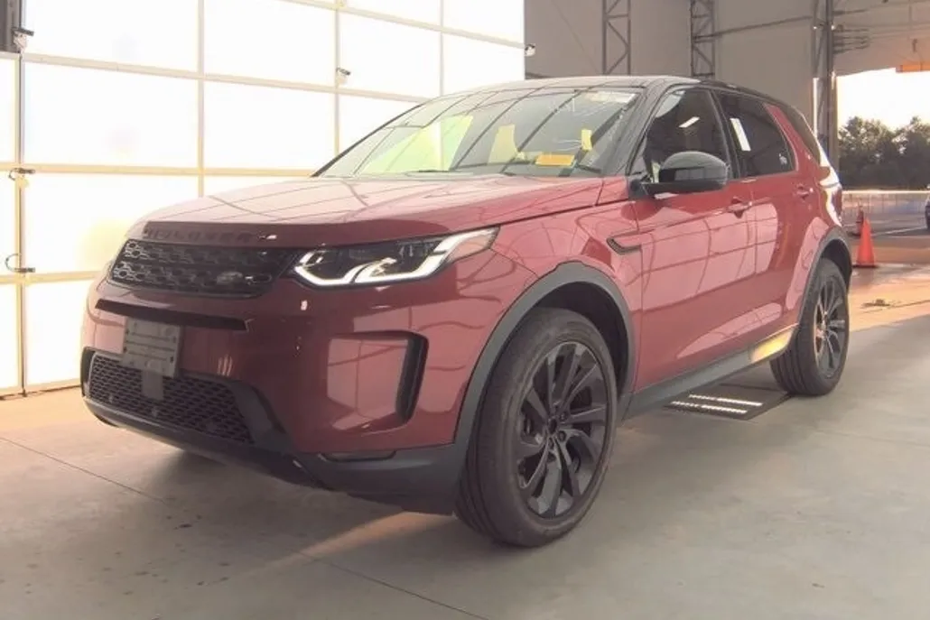 2022 Land Rover Discovery Sport SE photo 1