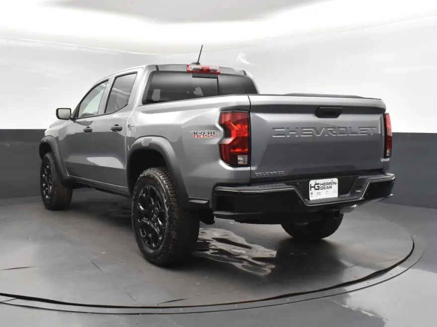2026 Chevrolet Colorado Trail Boss photo 1