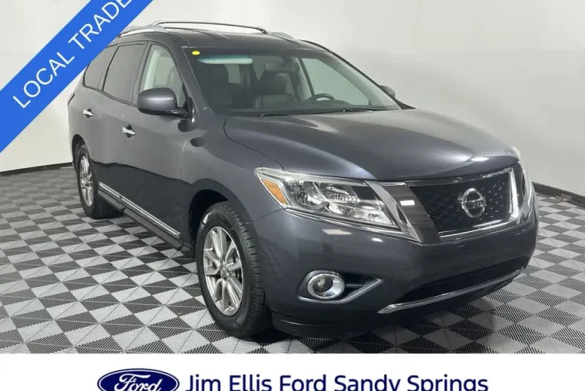 2014 Nissan Pathfinder SL photo 1