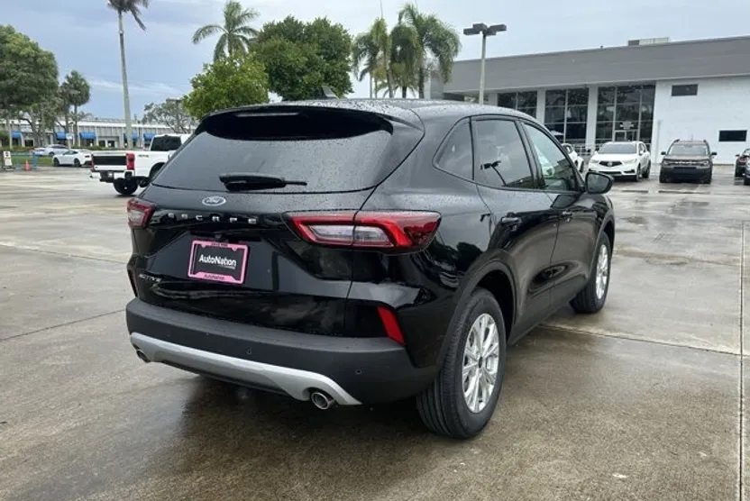 2025 Ford Escape Active photo 1