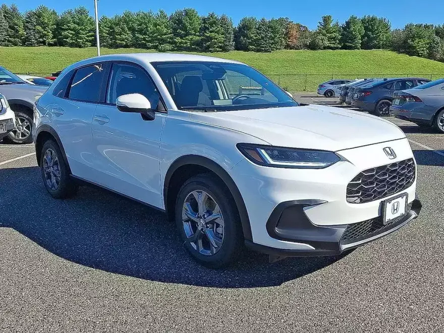2026 Honda HR-V LX photo 1