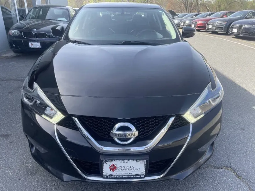 2018 Nissan Maxima SV photo 1