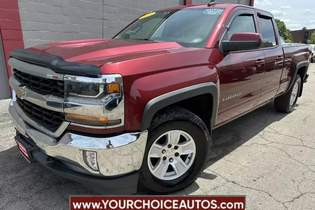 2016 Chevrolet Silverado 1500 LT photo 1
