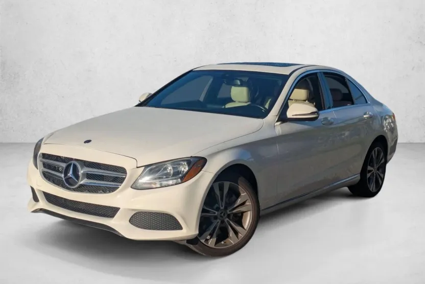 2018 Mercedes Benz C 300 4MATIC Sedan photo 1