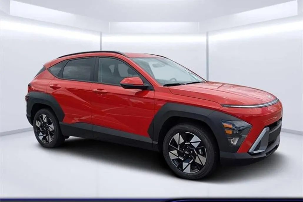 2025 Hyundai Kona SEL photo 1