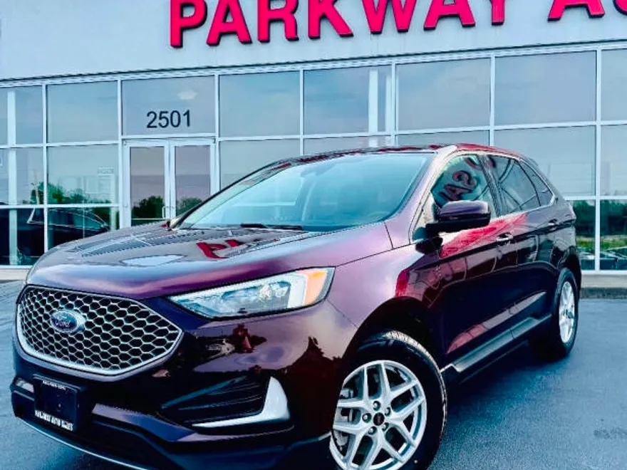 2023 Ford Edge SEL photo 1