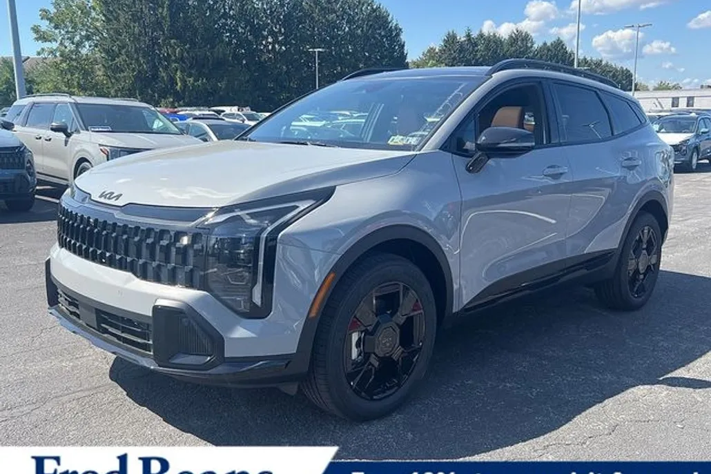 2026 Kia Sportage X-Line photo 1