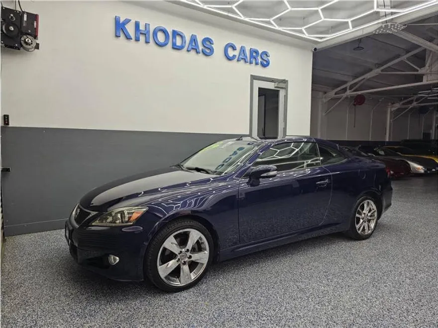 2011 Lexus IS 250C photo 1