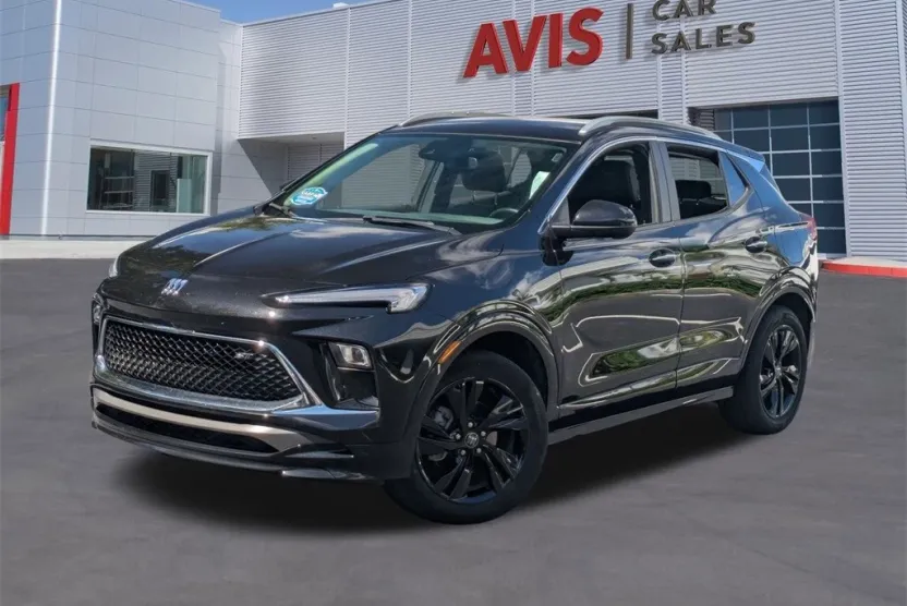 2024 Buick Encore GX Sport Touring photo 1