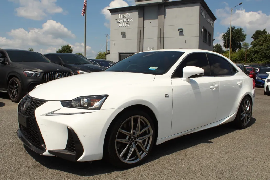 2018 Lexus IS 300 F SPORT photo 1