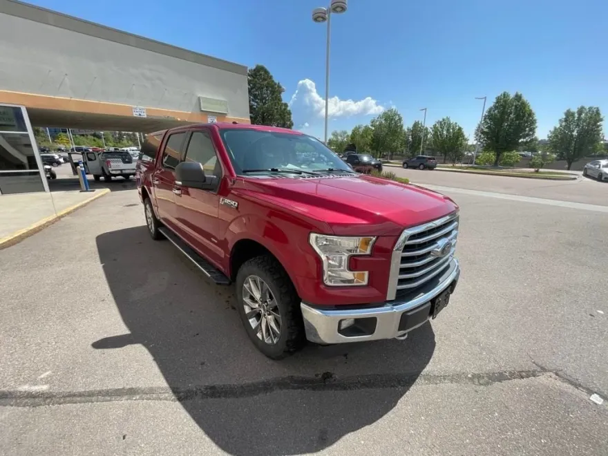 2017 Ford F-150 XLT photo 1