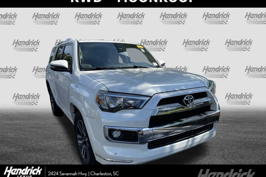2017 Toyota 4Runner Limited photo 1
