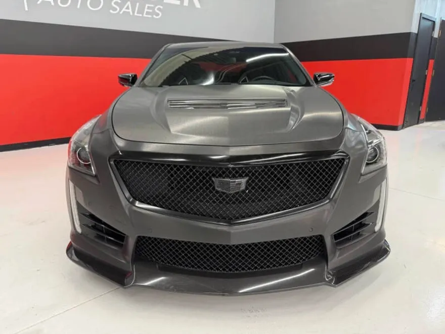 2017 Cadillac CTS V photo 1