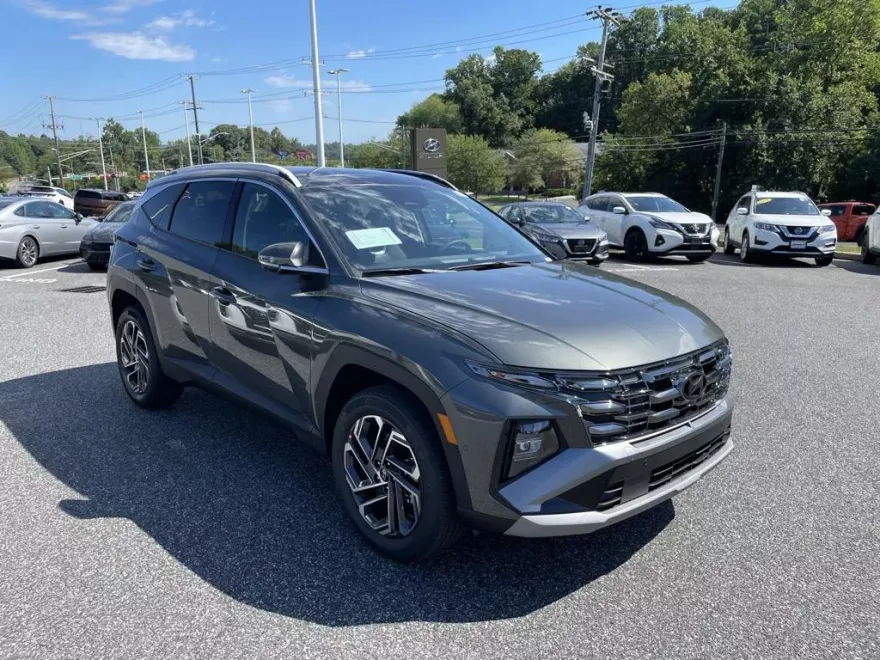 2025 Hyundai Tucson Hybrid Limited photo 1
