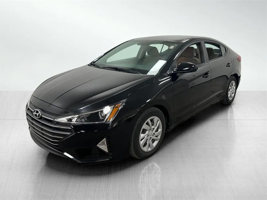 2019 Hyundai Elantra SE photo 1