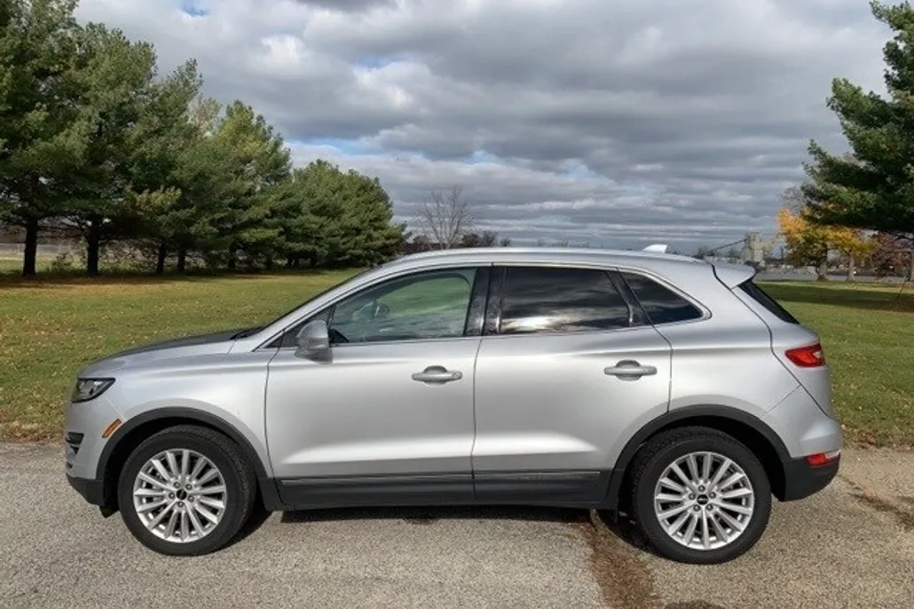 2019 Lincoln MKC photo 1