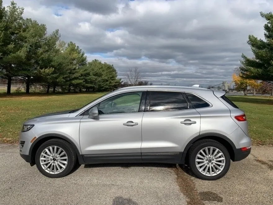 2019 Lincoln MKC photo 1