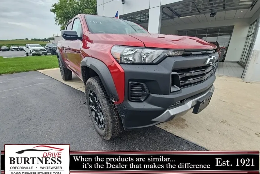 2026 Chevrolet Colorado Trail Boss photo 1
