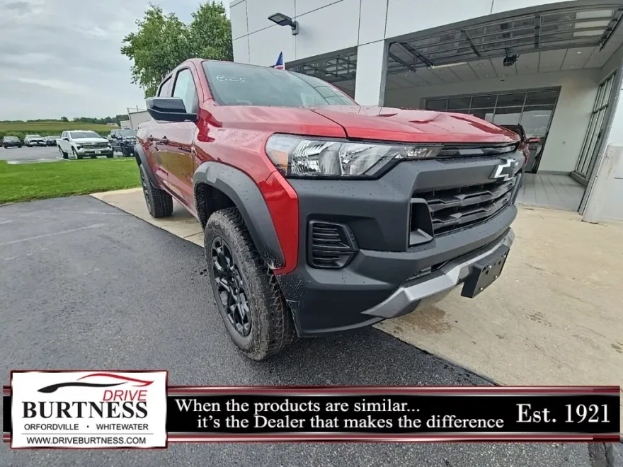 2026 Chevrolet Colorado Trail Boss photo 1