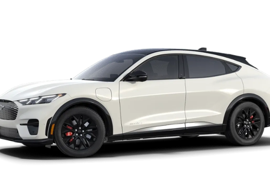 2025 Ford Mustang Mach-E Premium photo 1