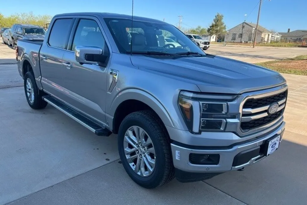 2025 Ford F-150 Lariat photo 1
