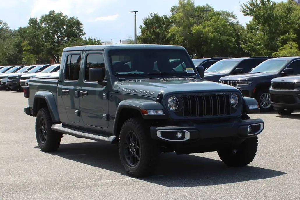2025 Jeep Gladiator Sport photo 1