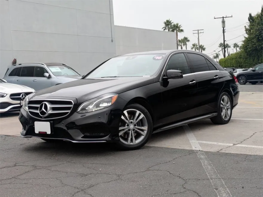 2016 Mercedes Benz E 250 BlueTEC Sport photo 1