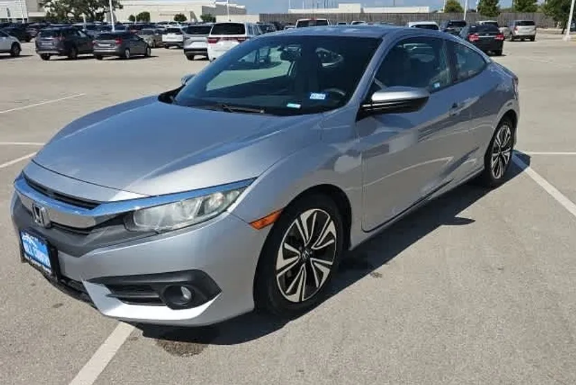 2017 Honda Civic EX-T photo 1