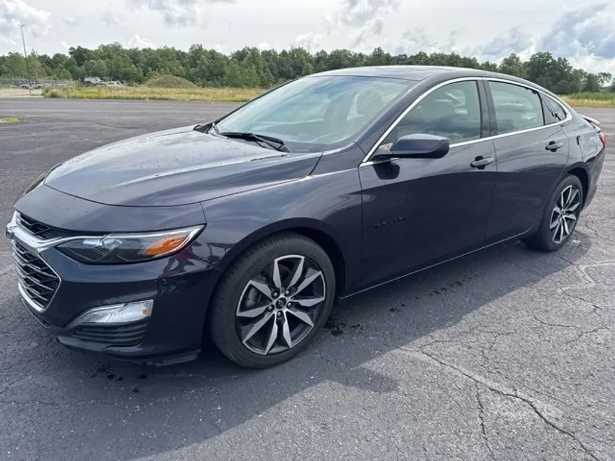 2023 Chevrolet Malibu RS photo 1