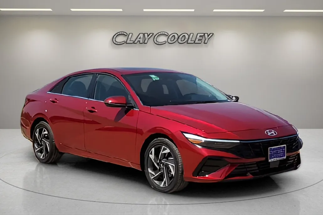2025 Hyundai Elantra Limited photo 1