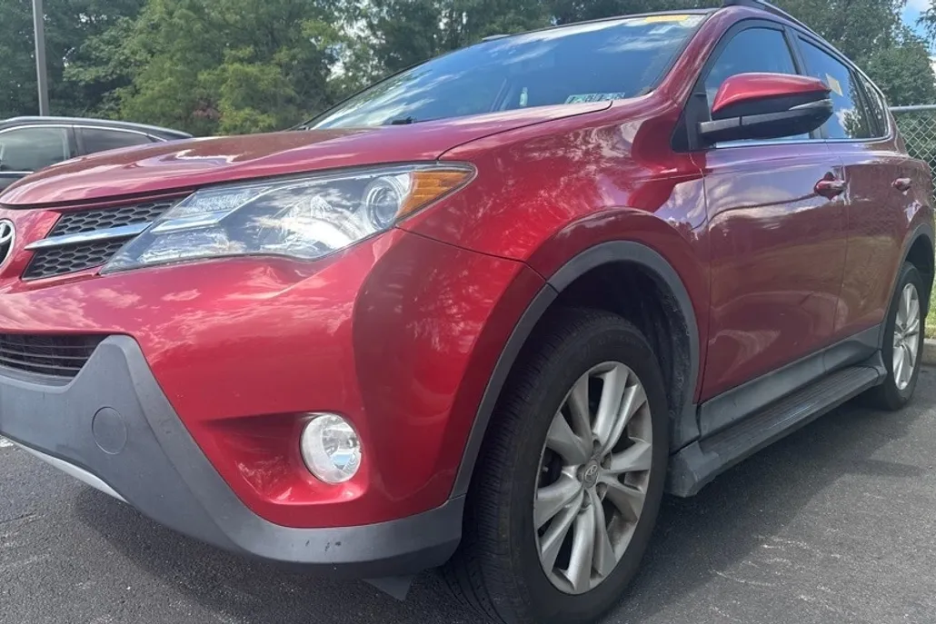 2013 Toyota RAV4 Limited photo 1