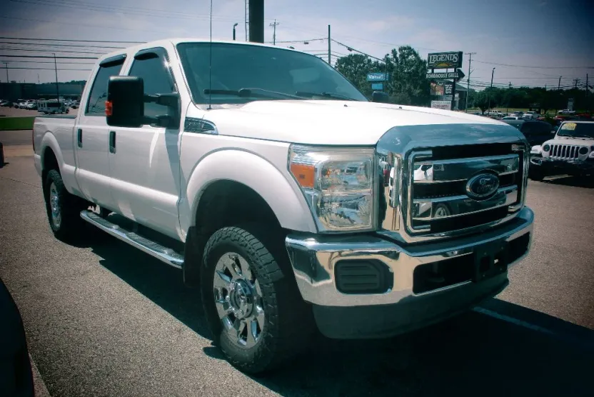 2015 Ford F-250 XLT photo 1