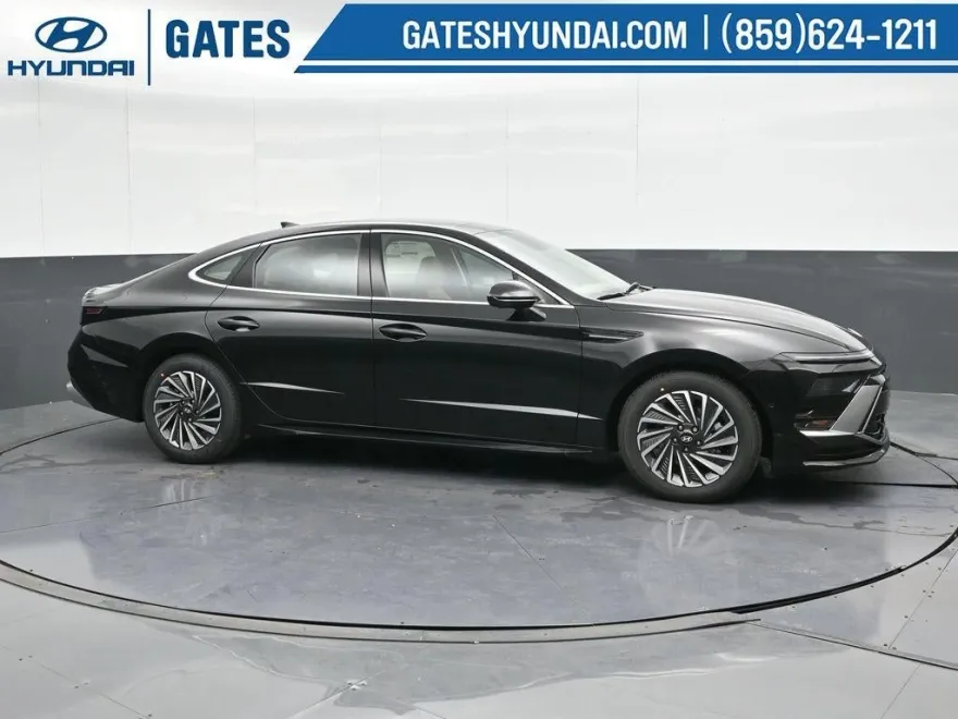 2025 Hyundai Sonata Hybrid Limited photo 1