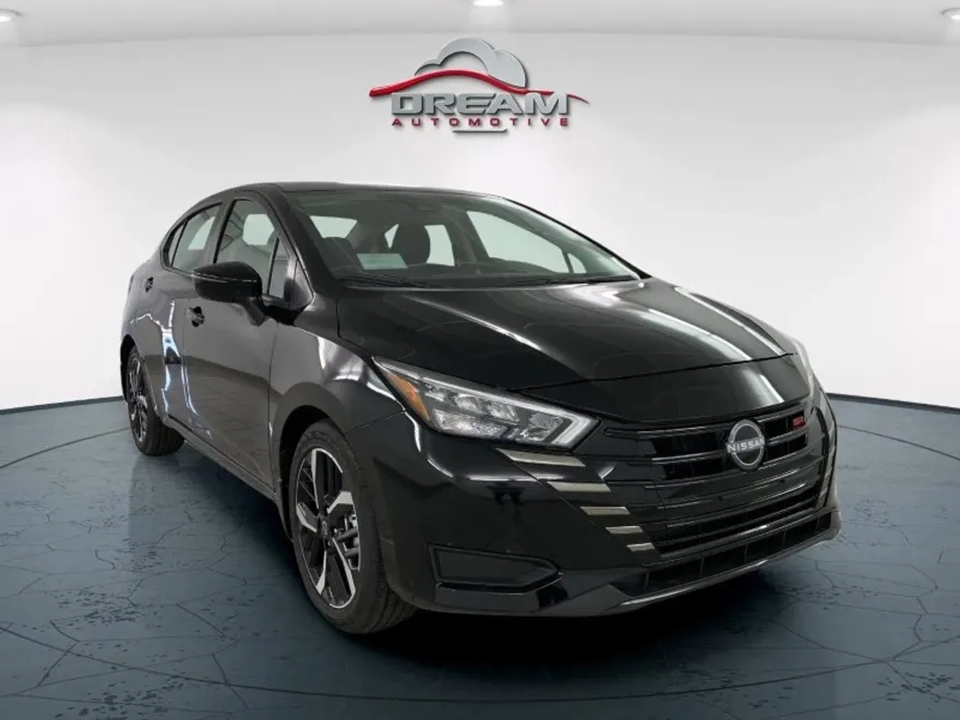 2025 Nissan Versa SR photo 1