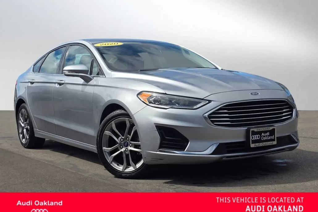 2020 Ford Fusion SEL photo 1