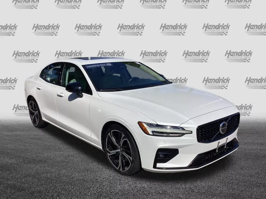 2023 Volvo S60 Core photo 1