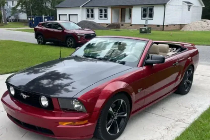 2006 Ford Mustang GT Premium Convertible photo 1