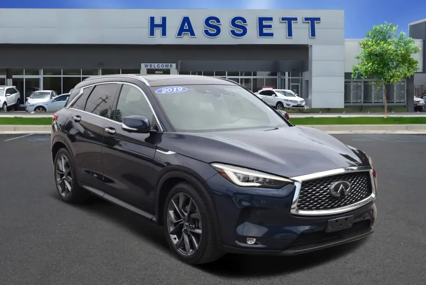 2019 Infiniti QX50 Essential photo 1