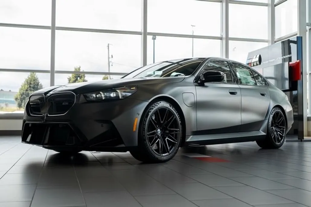2026 Bmw M5 5 photo 1
