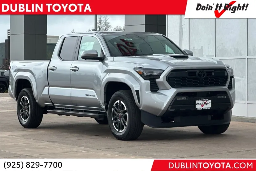 2025 Toyota Tacoma TRD Sport photo 1