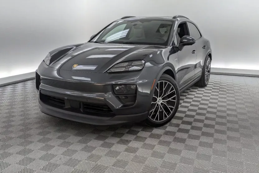 2024 Porsche Macan Electric 4 photo 1