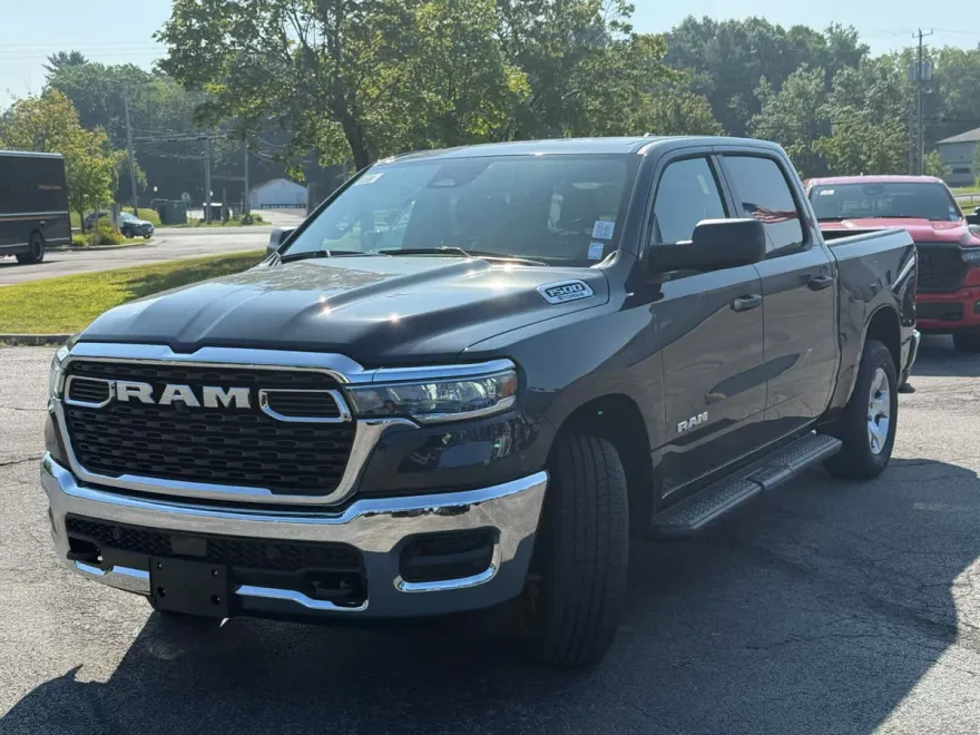 2025 Ram 1500 Tradesman photo 1