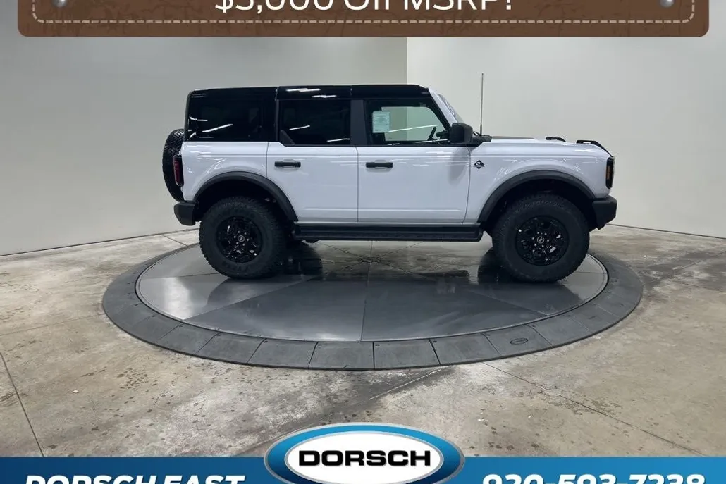 2025 Ford Bronco Outer Banks photo 1