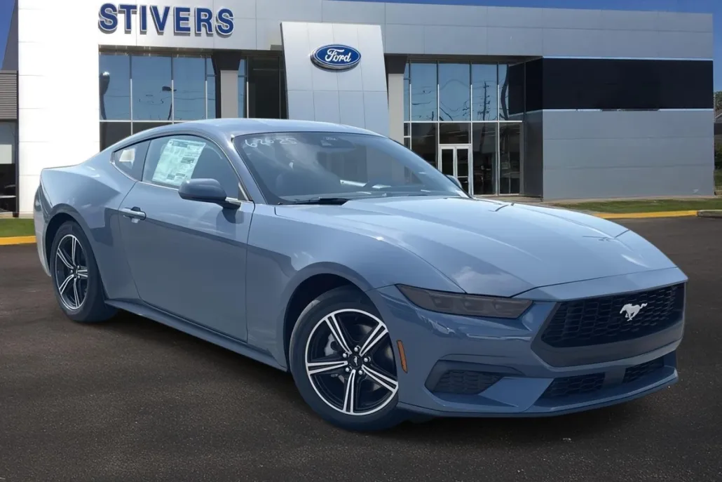 2025 Ford Mustang EcoBoost photo 1