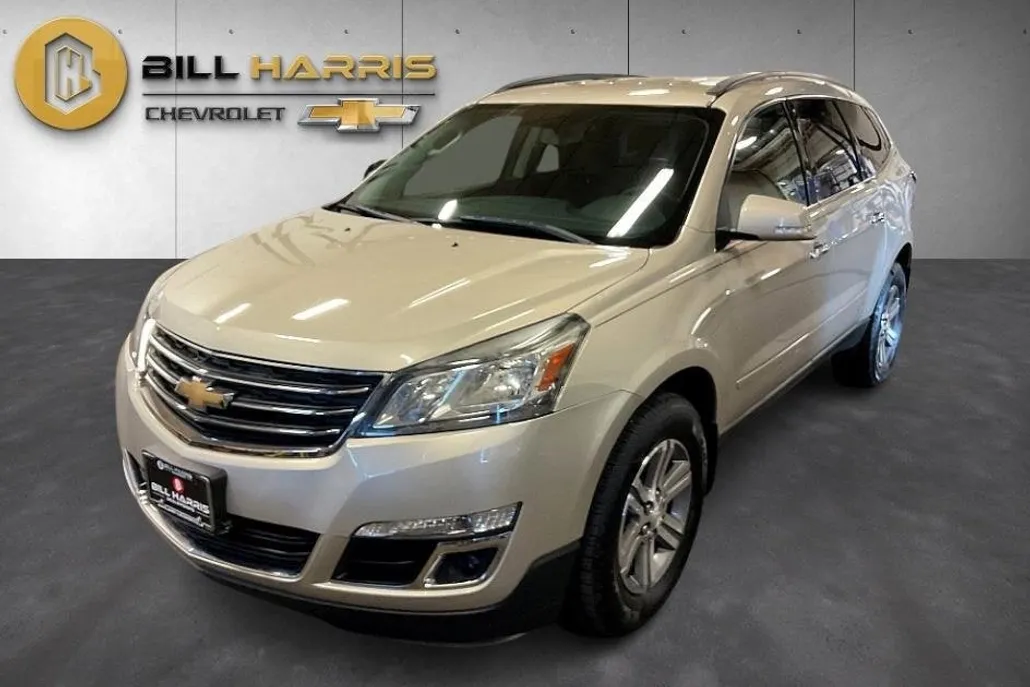 2015 Chevrolet Traverse 1LT photo 1