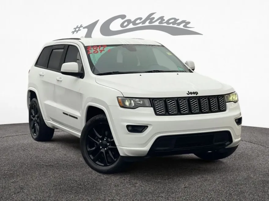 2017 Jeep Grand Cherokee Altitude photo 1