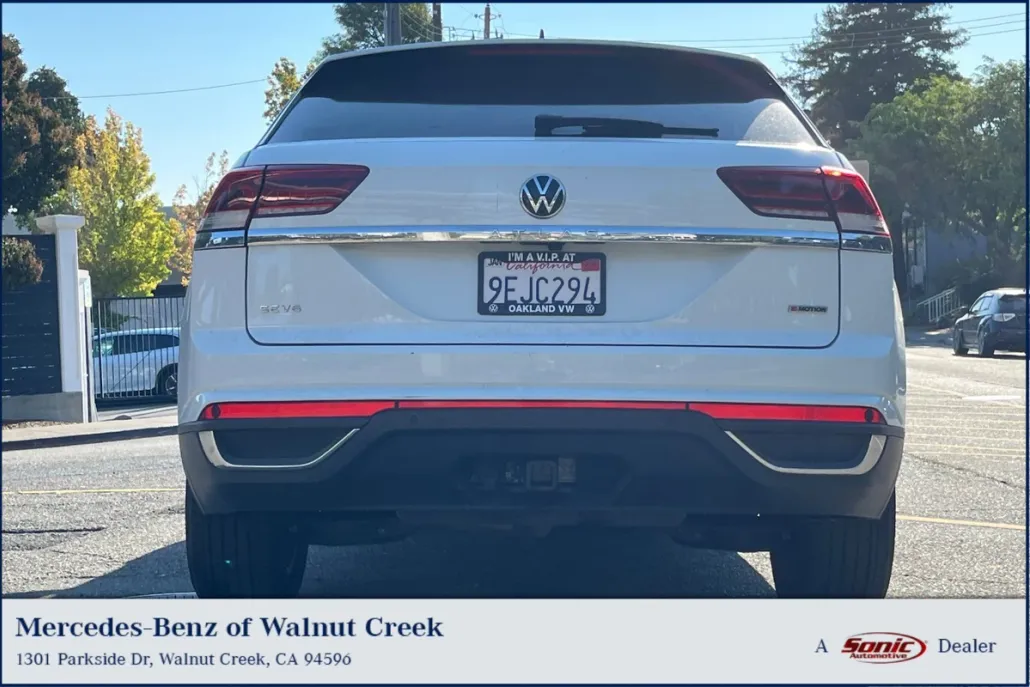2022 Volkswagen Atlas Cross Sport V6 SE Technology photo 1