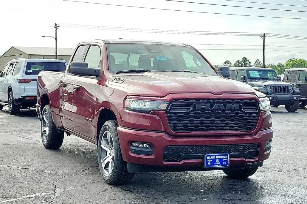 2025 Ram 1500 Tradesman photo 1