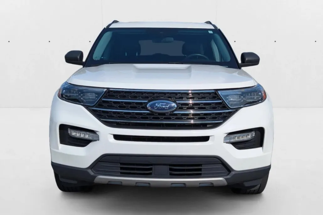 2022 Ford Explorer XLT photo 1